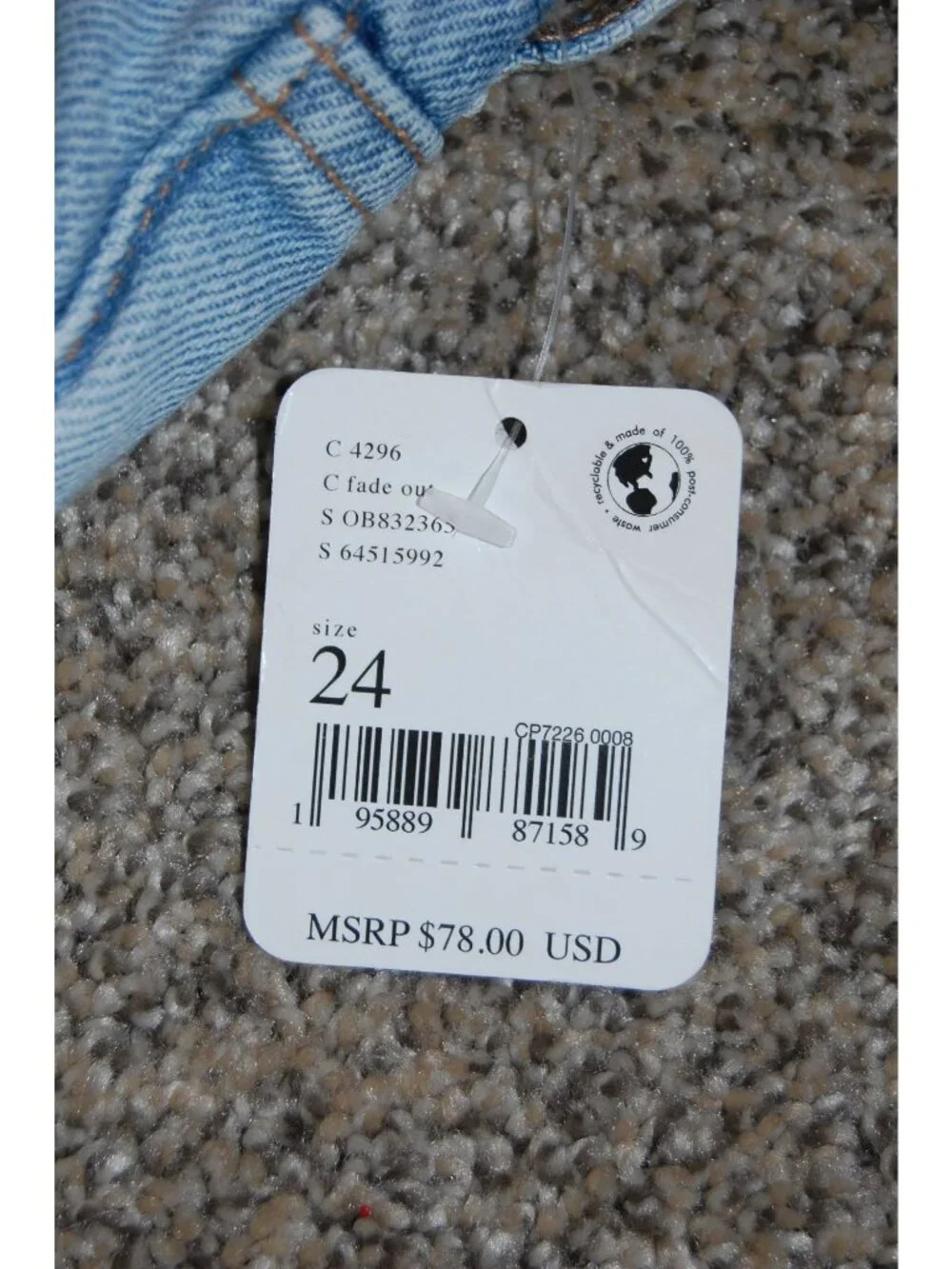 NWT We the Free Maggie Ripped Crop Straight Leg Denim Jeans Light Wash Size 24
